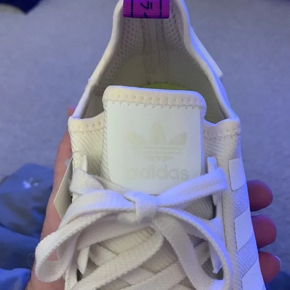 Brand new Addidas with tag extra shoe laces no box  display picture 2